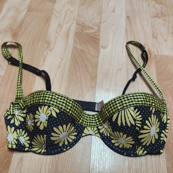 Victoria's Secret Other - Victoria's Secret Vintage Bra
